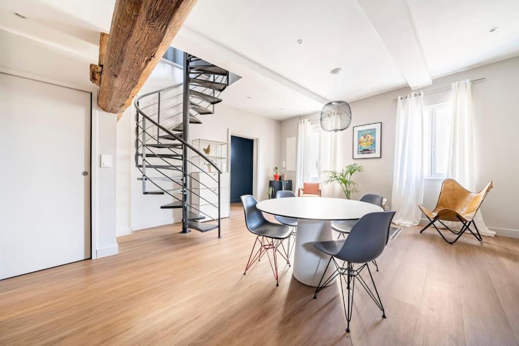 Superbe Appartement Intramuros Авиньон Экстерьер фото